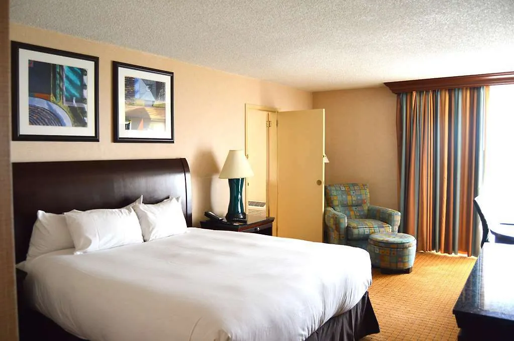 Doubletree By Hilton Hotel Denver